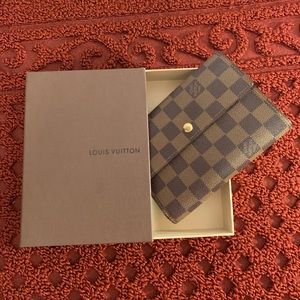 Authentic used LV Damier wallet